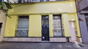 Casa de Múltiples Ambientes, Planta Baja. Ideal Instituciones, Comercios. A reciclar. Rosario centro