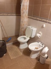 Vendo monoambiente en Paraná, con cochera.