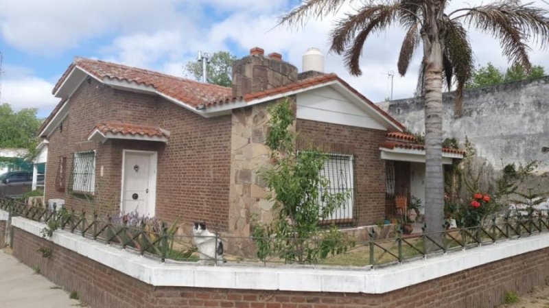 Casa en Venta en centro Lucio V. Lopez, Santa Fe
