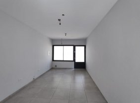 CITY LANDS ALQUILA Oficina/Local comercial en calle Estrada 200 de Godoy Cruz