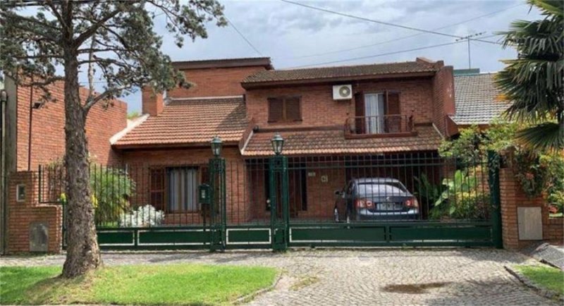 Foto Casa en Venta en San Isidro, Buenos Aires - U$D 450.000 - CAV111542 - BienesOnLine