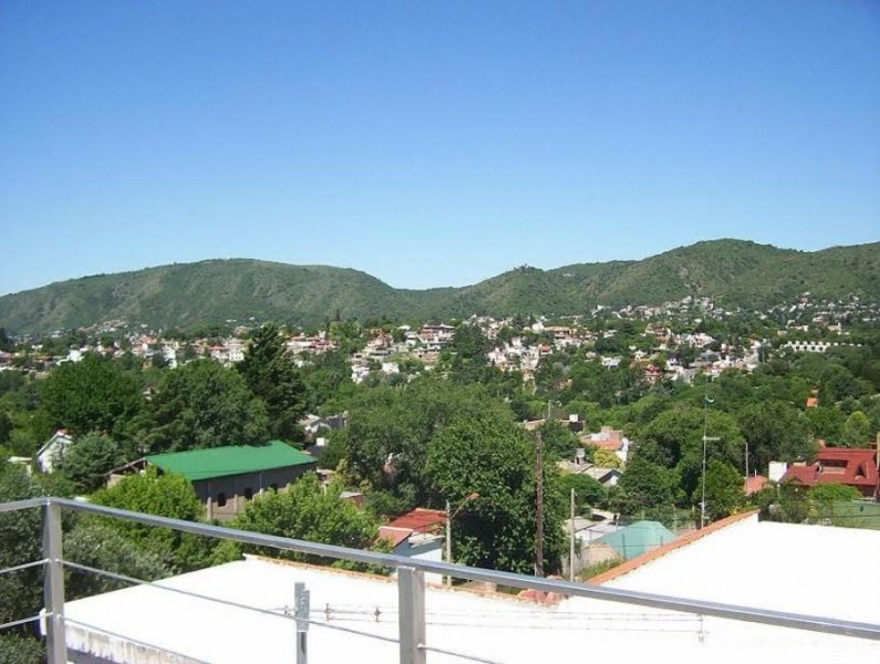 Foto Casa en Venta en LAS ENSENADAS, Villa Carlos Paz, Córdoba - U$D 160.000 - CAV101717 - BienesOnLine