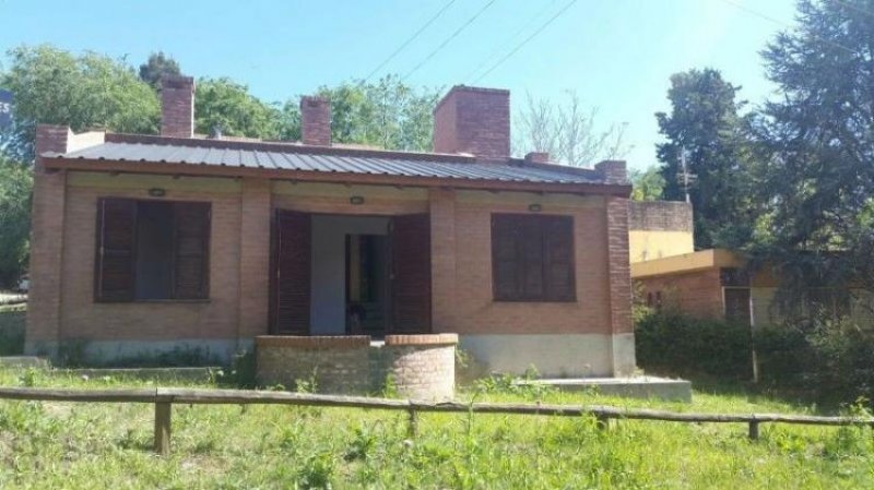 Foto Casa en Venta en Playas de Oro, Villa Carlos Paz, Córdoba - U$D 110.000 - CAV95346 - BienesOnLine